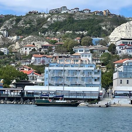 Lotos Hotel Μπαλτσίκ Εξωτερικό φωτογραφία