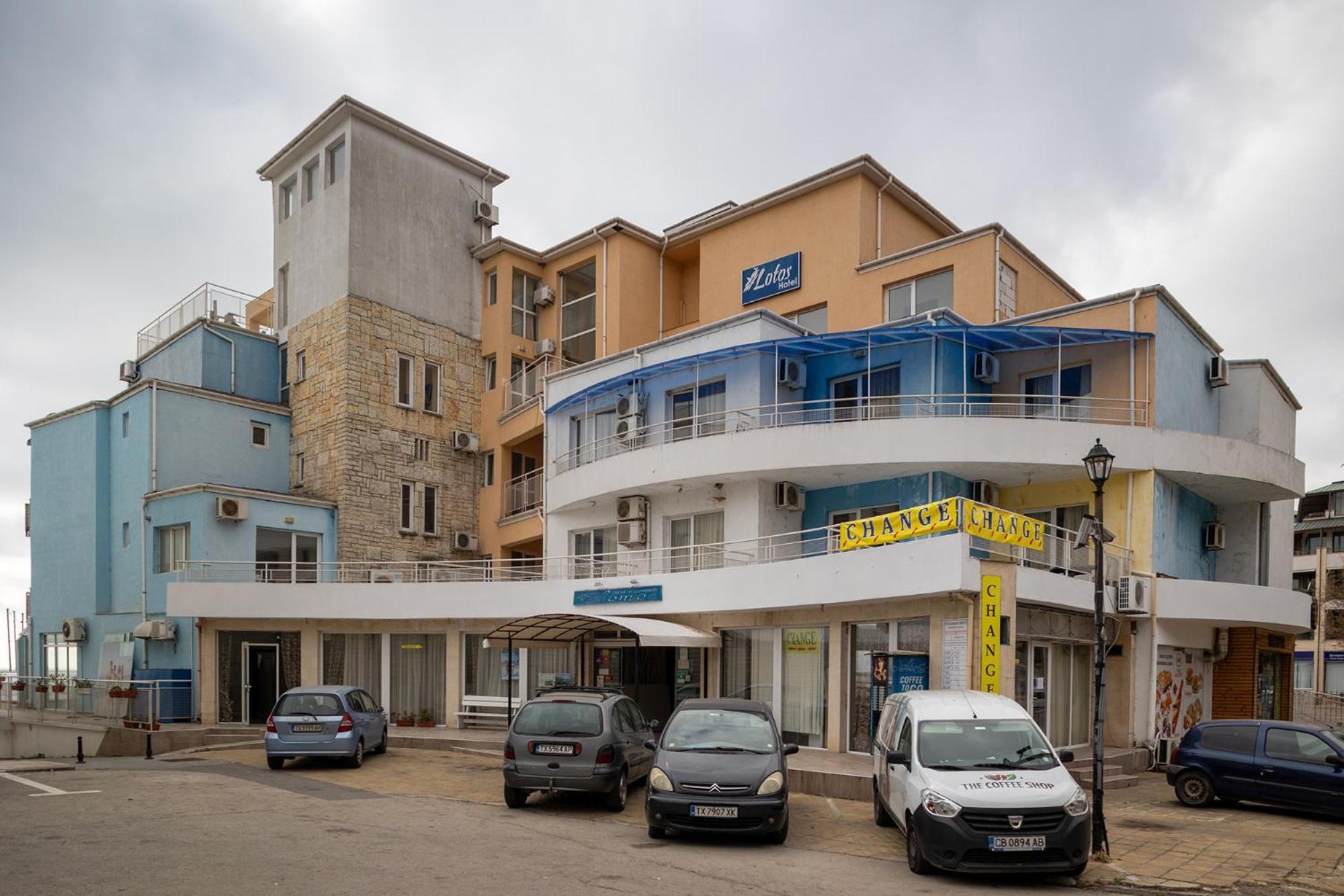 Lotos Hotel Μπαλτσίκ Εξωτερικό φωτογραφία