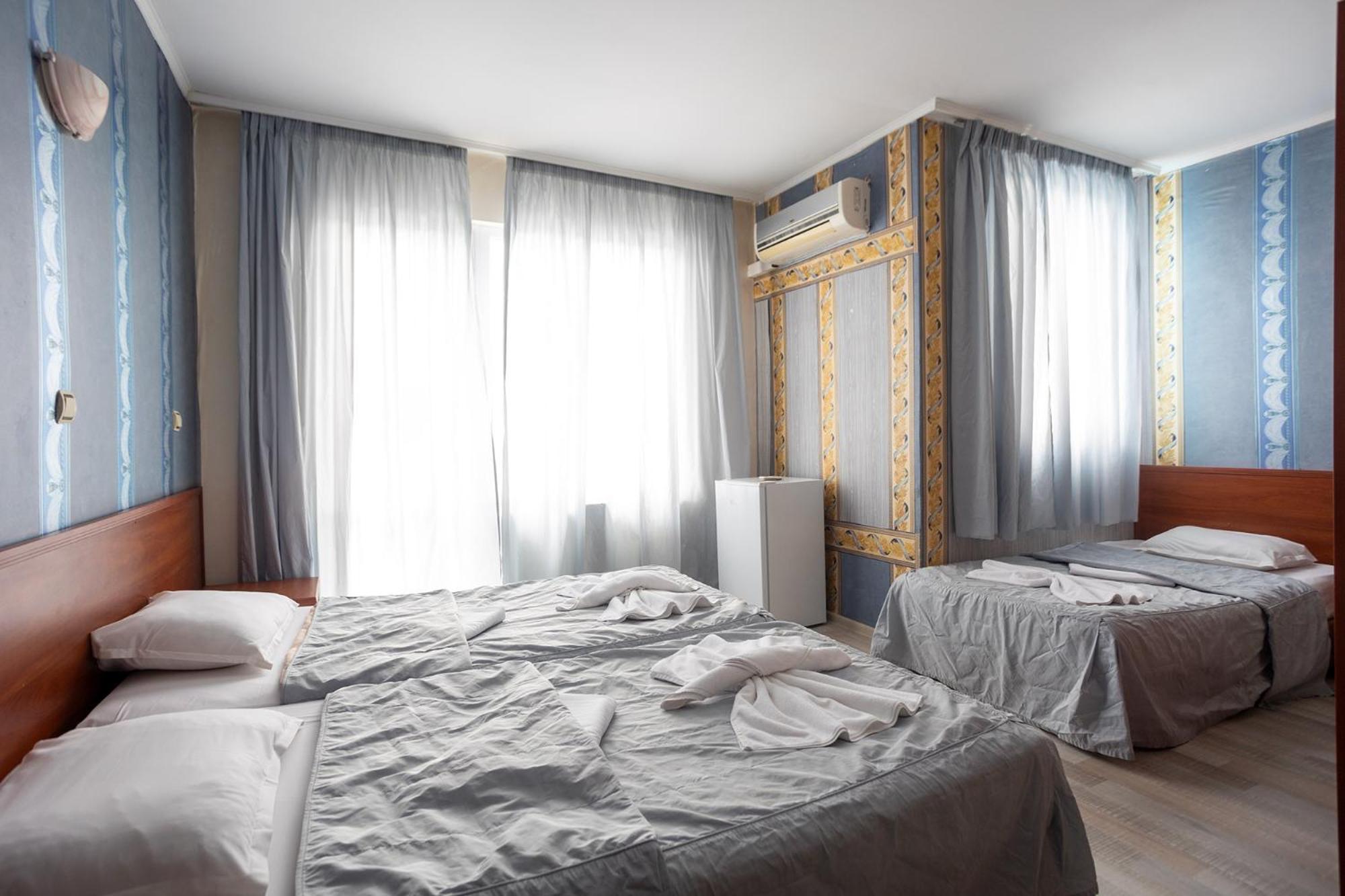 Lotos Hotel Μπαλτσίκ Εξωτερικό φωτογραφία