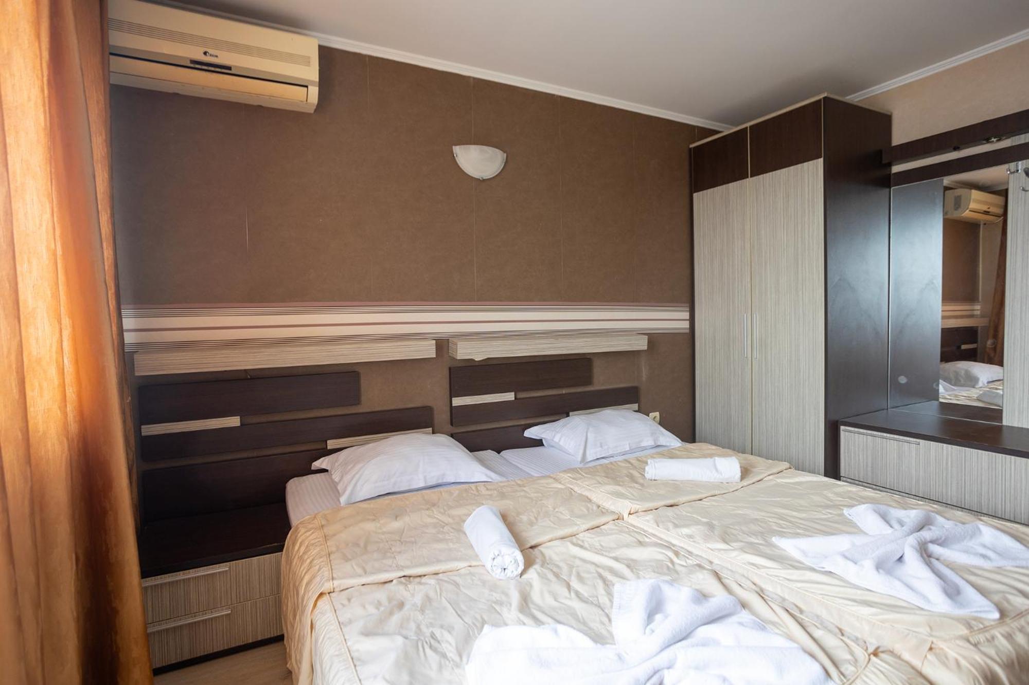 Lotos Hotel Μπαλτσίκ Εξωτερικό φωτογραφία