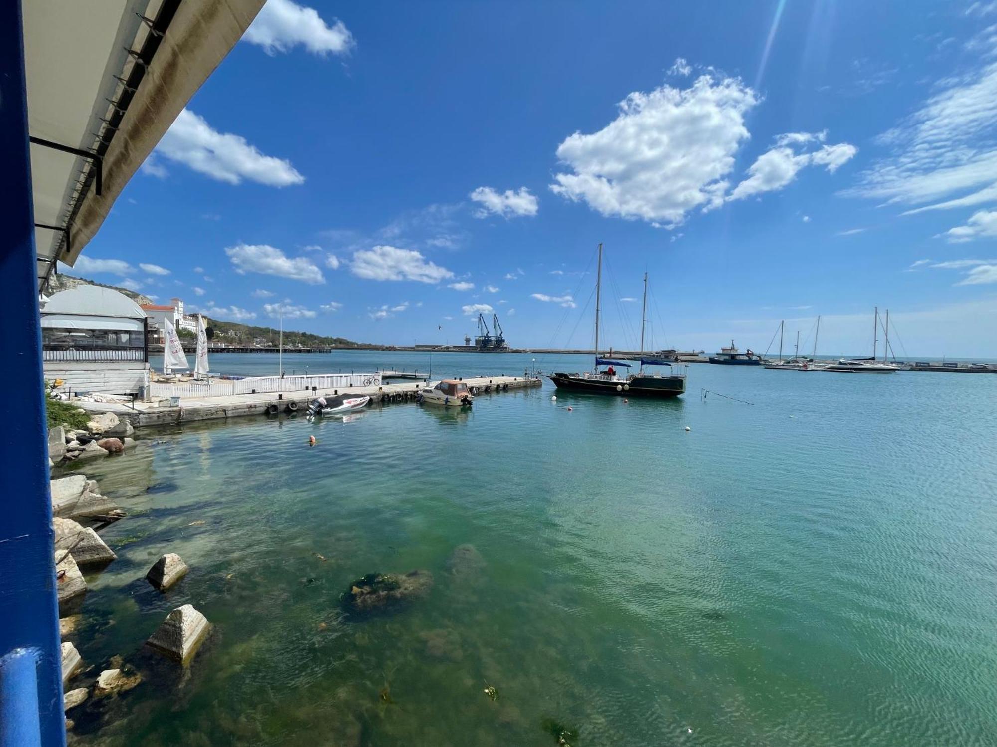 Lotos Hotel Μπαλτσίκ Εξωτερικό φωτογραφία