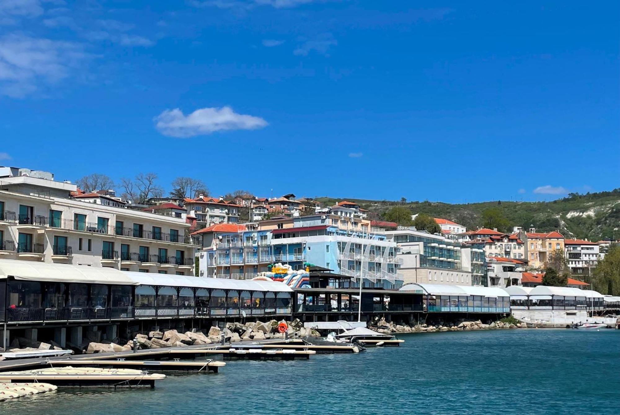 Lotos Hotel Μπαλτσίκ Εξωτερικό φωτογραφία
