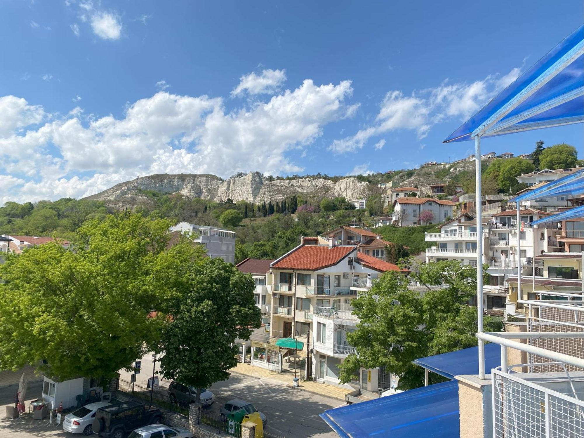 Lotos Hotel Μπαλτσίκ Εξωτερικό φωτογραφία