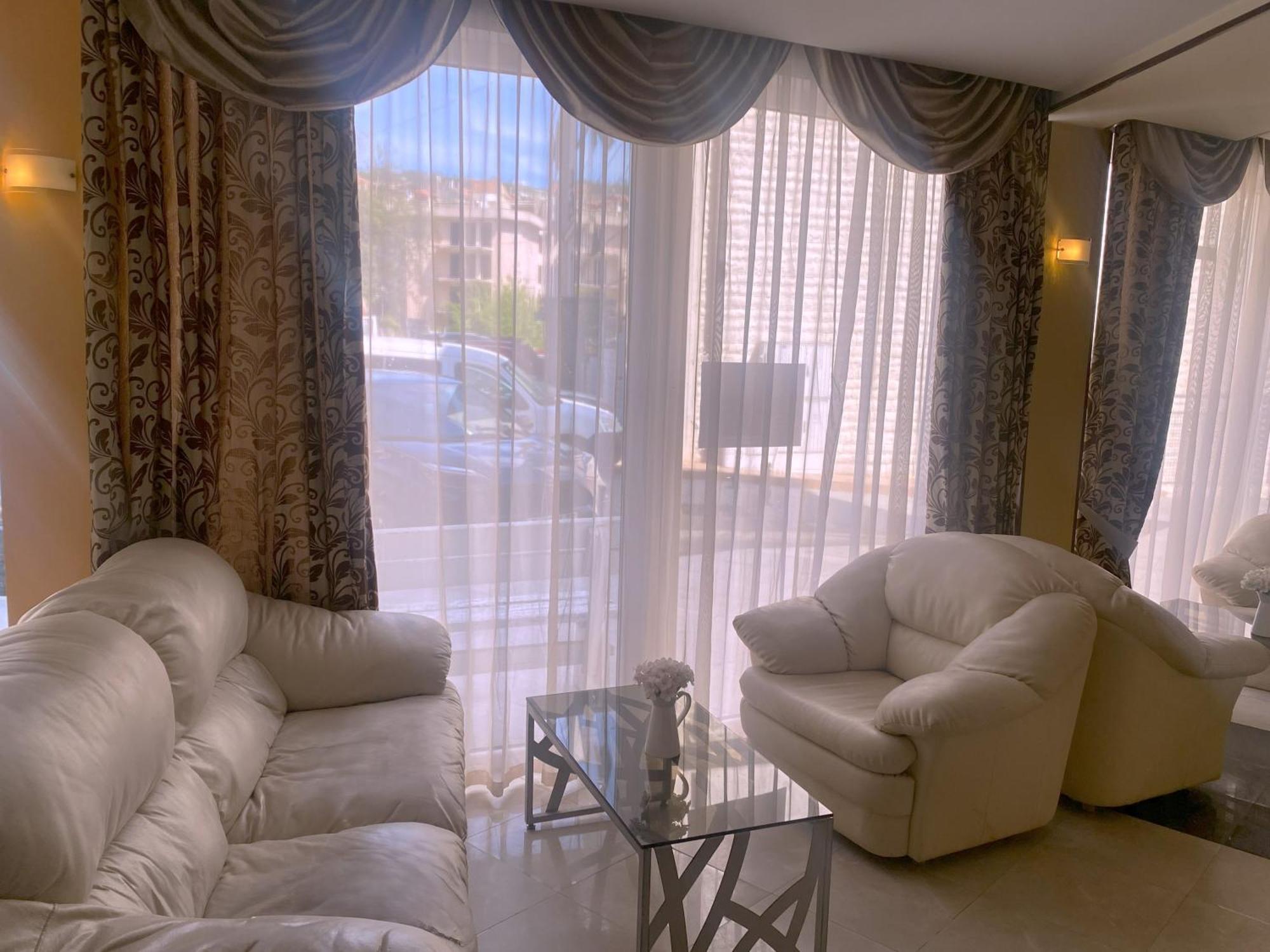 Lotos Hotel Μπαλτσίκ Εξωτερικό φωτογραφία