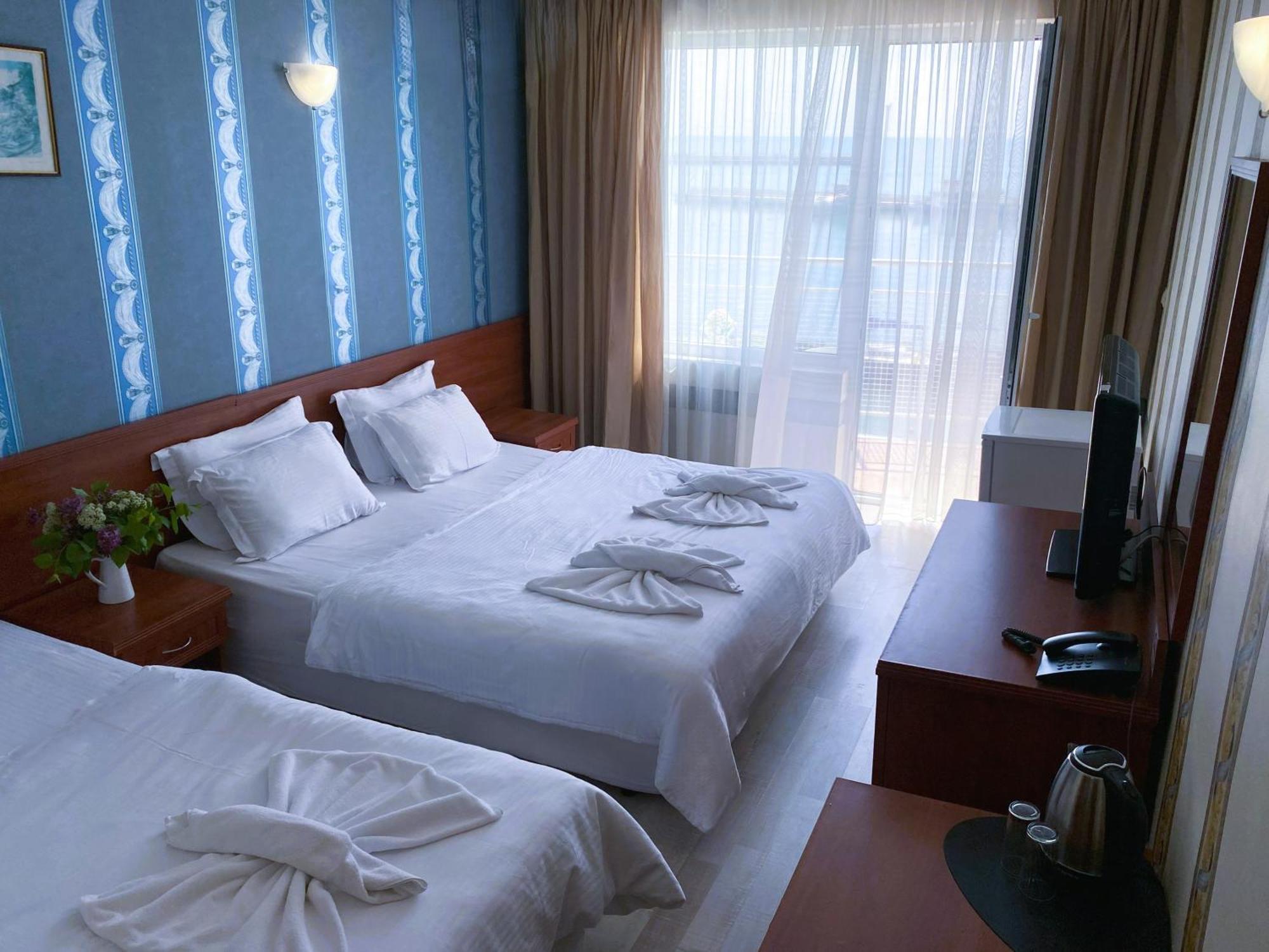 Lotos Hotel Μπαλτσίκ Εξωτερικό φωτογραφία